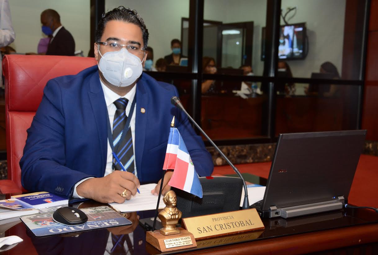 Senador Franklin Rodríguez demanda solución para vía que da acceso a la provincia San Cristóbal