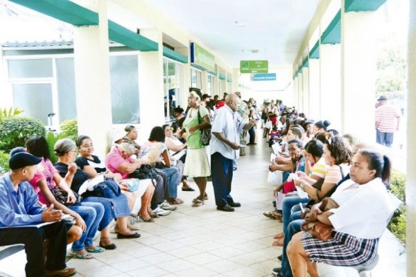 Salud Pública pide a la población no descuidarse con otras enfermedades