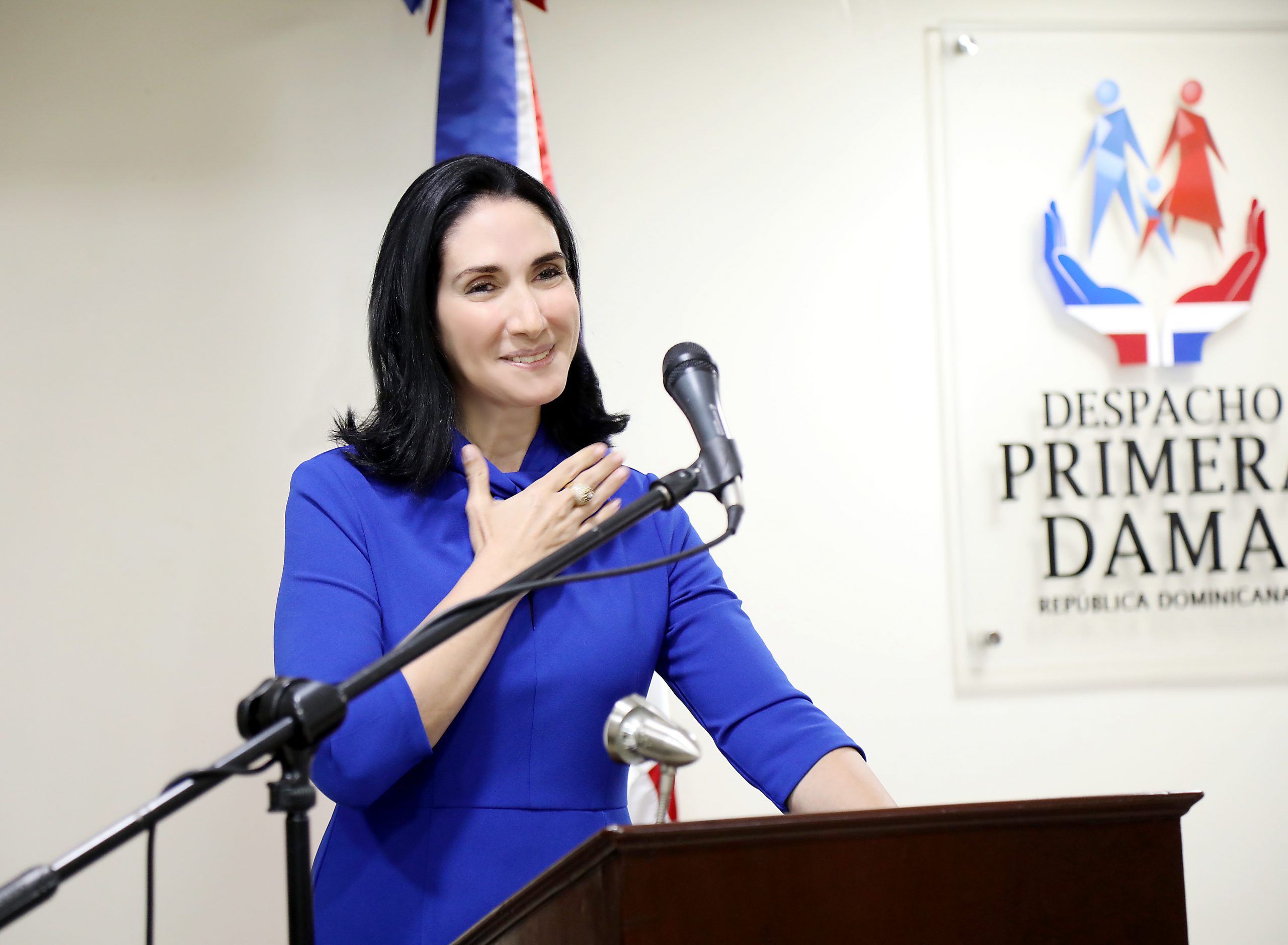 Primera Dama favorece flexibilizar toque de queda