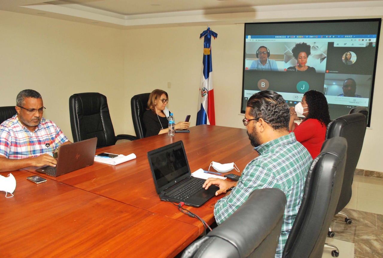 Alcaldía de SDNorte y  la USAID  evalúan proyectos