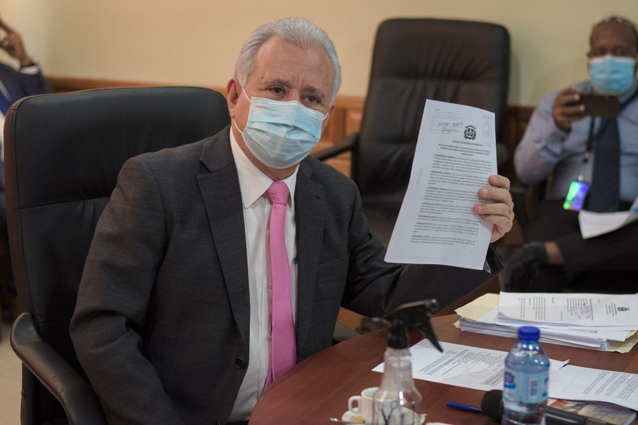 Senadores Investigan Situación Financiera En Ministerios en siete dias