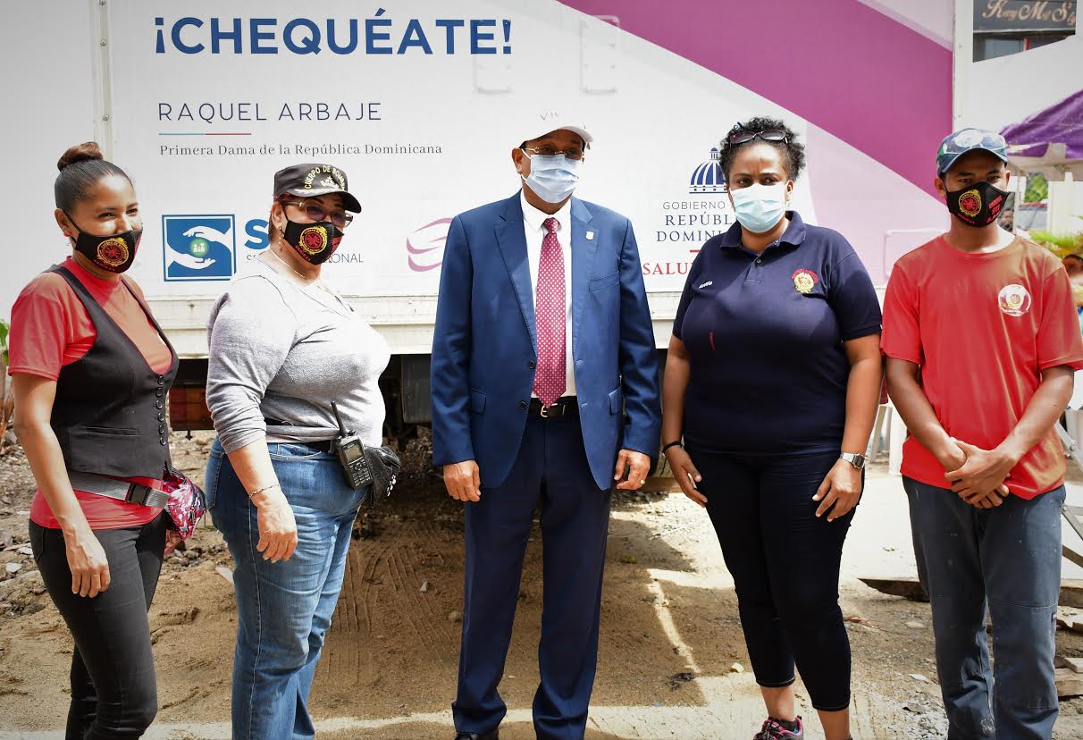 Senador  encabeza operativo médico en San Pedro de Macorís