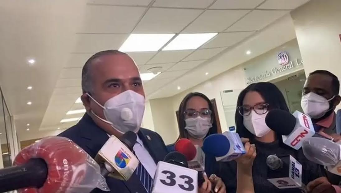 Senador Alexis Victoria presenta logros de sus primeros 100 días de gestión ante el Congreso Nacional