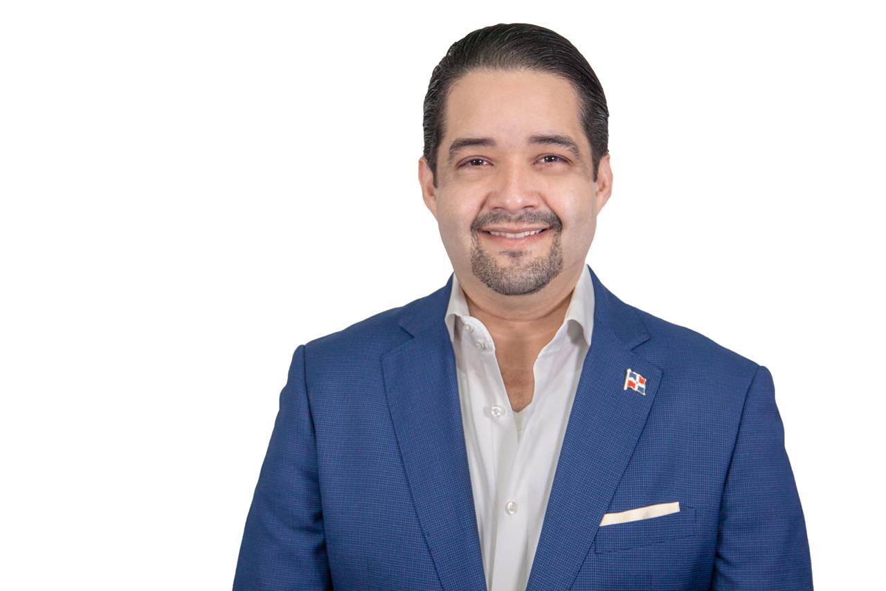 Ysrael Abreu insta a quienes piden renuncia de Miguel Vargas “fajarse a trabajar” por el PRD