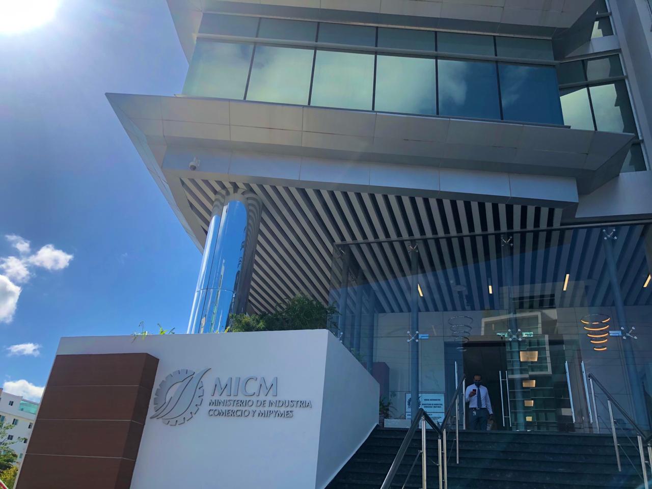 MICM destaca ventas totales continúan aumentando en comercio y manufactura de acuerdo a reportes en la DGII