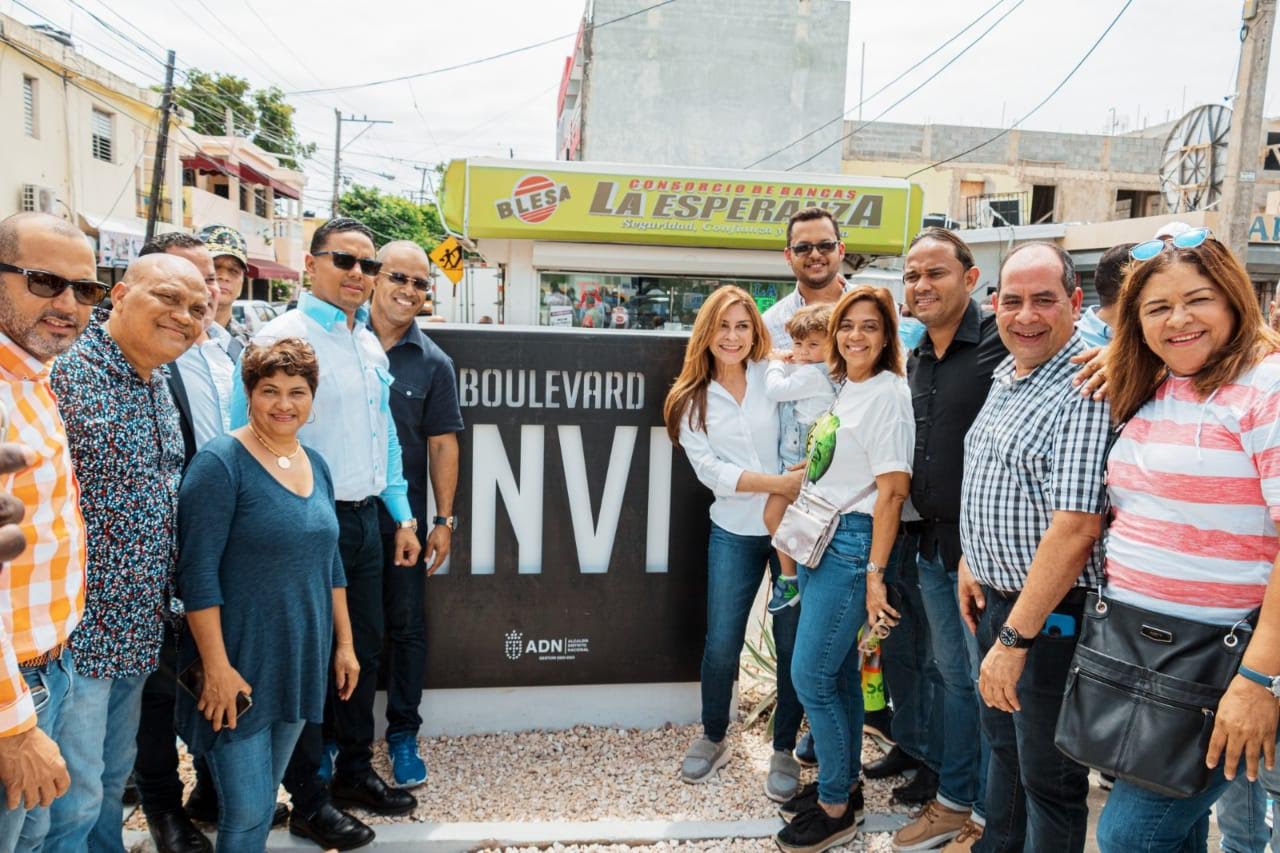 Residentes del INVI reciben con alegría nuevo bulevar entregado por alcaldesa Carolina Mejía￼￼